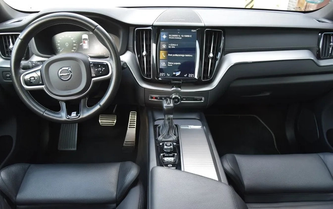 Volvo XC 60 cena 138900 przebieg: 126000, rok produkcji 2019 z Sosnowiec małe 781